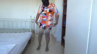 I am dressing for a machine-fuck