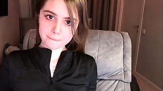 Hot amateur webcam teen masturbates for their fans