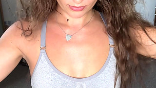 British Gym Girl strips