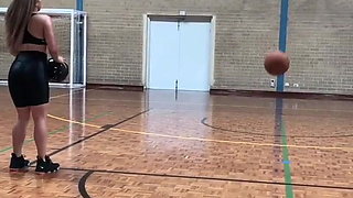 Playing Basket