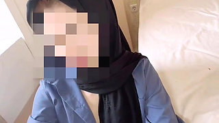 EPS. 18 - Hijab Malay teacher enjoys making love to Malay students in Penang hotel room