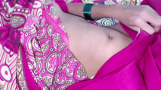 Sexy girl small bobes viral video hindi voice Pakistani people