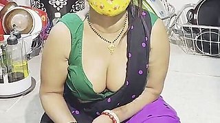 Tharki Malik Ney Apne Sexy Kaam Wali Ki Chut Maar Liya