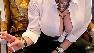 Miss Alessa Milano Smoking Spitting Ashtray Humiliation Fanclub