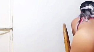 Big Booty Latina Girl Twerking