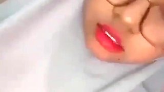 Jilbab Payudara Besar Alami Colok Memek