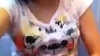 Amateur Asian Girl in Glasses Masturbating