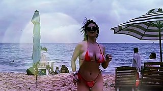 Big boob brunette masturbates on webcam