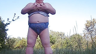 Mother-in-law Undressed in the Park and Staged a Public Pissing