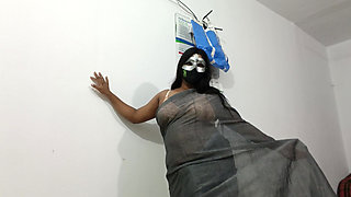 Desi girl demanding video sari dance hoti