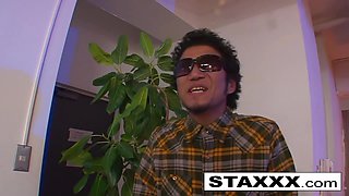 NipponHD : Lucky cameraman gets a blowjob from two Japanese hotties