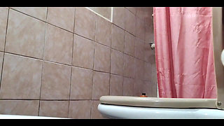 Pee at Night. I Was About to Go to Sleep and I Stopped by the Bathroom