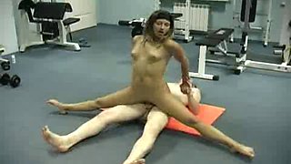 Flexible gymnast kamasutra gets fucked and does blowjob