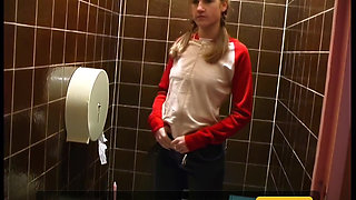 Cute 18 Year Blonde Girl Does Blowjob Outdoor