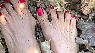 Melove Sexy Small Feet with Red Toe Nails in Leaves