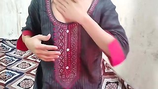 Wife Samjh Kar Chachi Ko Chod Kar Pregnant Kar Diya