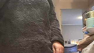 Stepmom Without Panties in the Hot Kitchen