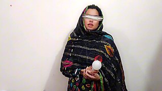 Indian Desi Neighbor Aunty Calling me Beta Smash me -Hindi Audio