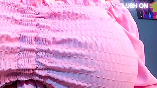 Close up masturbation with big cumshot