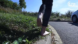 Free Premium Video Barefoot Walking And Dirty Feet On Rails (long Toes Bare Feet Foot Tease Sexy Feet Public Feet)