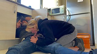 Blond mommy Gives Plumber A sweet Blowjob