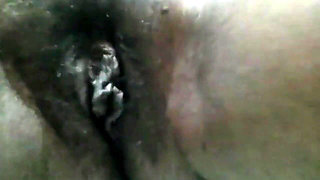 Indian Mallu Maid with Red Bra Masturbates in the Morning