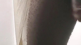 He Texted Me That One of His Boys Told Him About a Gloryhole Spot