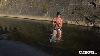 Kent Mills In His Sexy Muscular Twink Body And Jerks Off