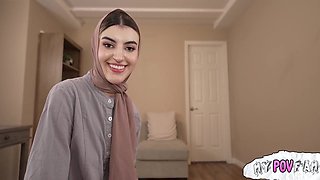 Julia James And Peter King - Hijab Princess Learns How To Suck Dick