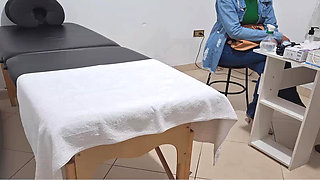 Big Ass MILF Ass Examination