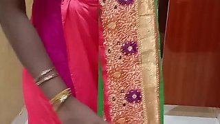 Desi Indian Tamil Village Dusky Housewife Wearing Saree and Showing Boobs to Her X-lover