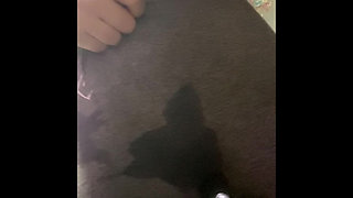 I can't hold my pee and piss my leggings
