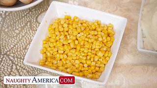 Sexy MILF Charli Phoenix gets her turkey stuffed by a Pilgrim