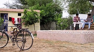 Sexy milf babe playing with dildo on webcam