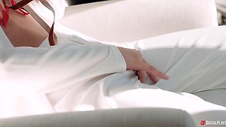 Lulu Chu's Wild Wait in a Sultry Scene