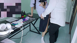 Thai Female Student Caught by Senior Crying at Home (Clear Thai Voice)4K