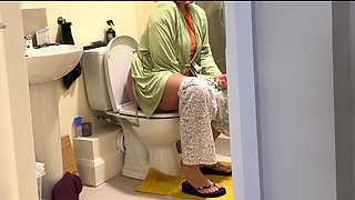 Caught Step Mom Peeing:what Happens Next Will Surprise You