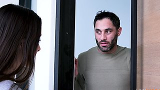 Amateur horny teen brunette with big ass gagging huge cock