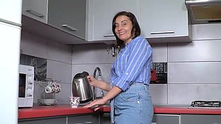 Allegra masturbates in her kitchen during tea time - WeAreHairy