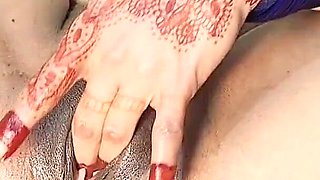 Amateur Muslim Hot Wife Pussy Fingering and Fisting Dildo
