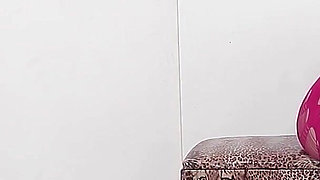 Mirela Fuking Hot in the Gloryhole!