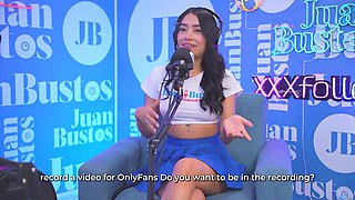 Little kinky Colombian Mayraoficial cums on the Sybian machine - Juan Bustos Podcast