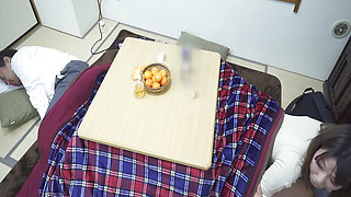 M913G08 If you secretly play a prank in the kotatsu ... Develop into a rich SEX that gets entangled with my meat stick!