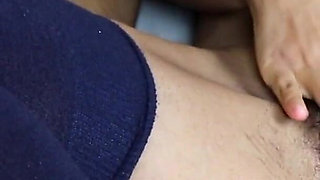MissFluo, self squirting attempt A091