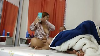 Ficou Com Tesao Quando Viu Que Eu Estava Mostrando Minha Buceta Pra Outro No Celular - Verified Amateurs