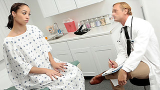Pervz - Lustful Ebony Babe Alexis Tae Receives Special Pussy Treatment from a Muscular Doctor