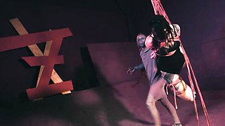 Anuskatzz and Lily's behind the scenes movie