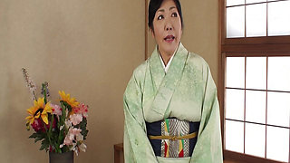 H080G02 AV appearance of a 50-year-old mature woman who looks good in Japanese clothes and has lived a free-spirited life