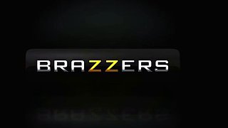 Blonde is flashing her big boobs in the outdoors