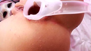 German amateur GF pussy fingered and blowjob